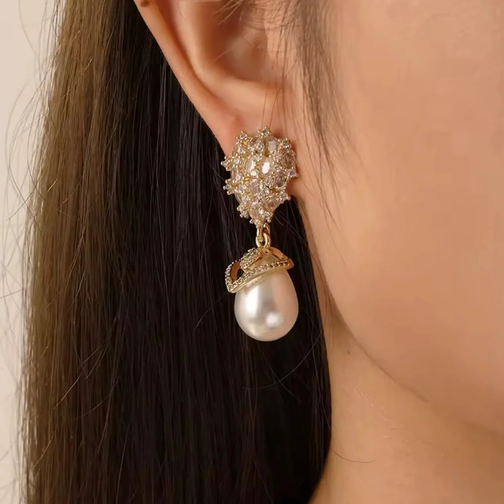 Golden Crystal Bouquet Pearl Earrings